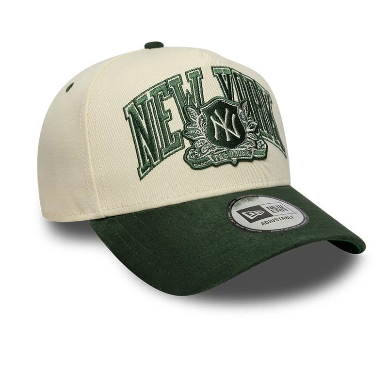 Gorra New Era 9FORTY E-Frame NY Yankees Suede Beige Verde MLB