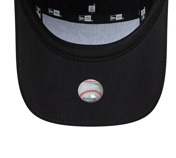 Gorra New Era Tech Midi Runner NY Yankees Negra
