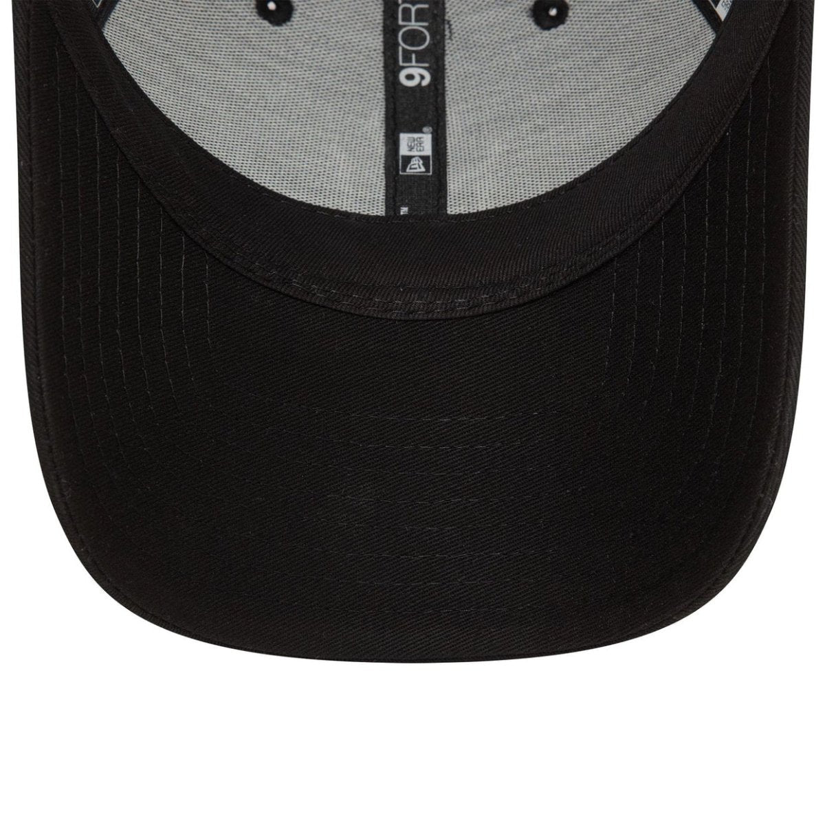 Gorra New York Yankees 9FORTY Trucker negra - Mundogorrasgc