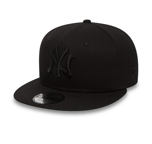 Gorra NY Yankees 950 negra black on black